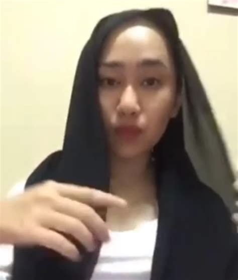 Hijab Viral Tutorial Wiwik Ulekan Ganas Guru Salsa Trending Global Indonesia 2025